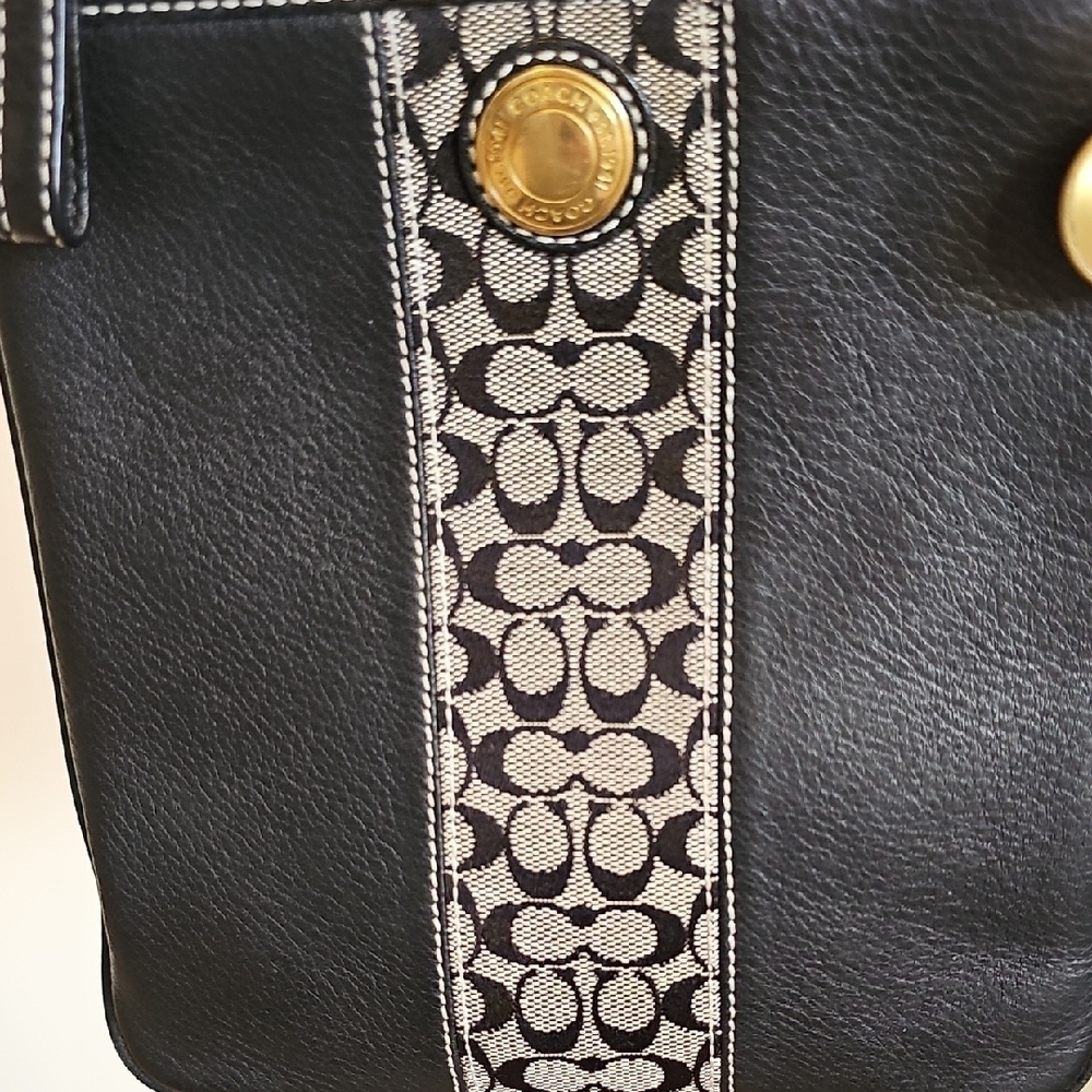 Coach Vintage 2006 Black Pebble Leather + Monogram Crossbody EUC - Picture 7 of 17